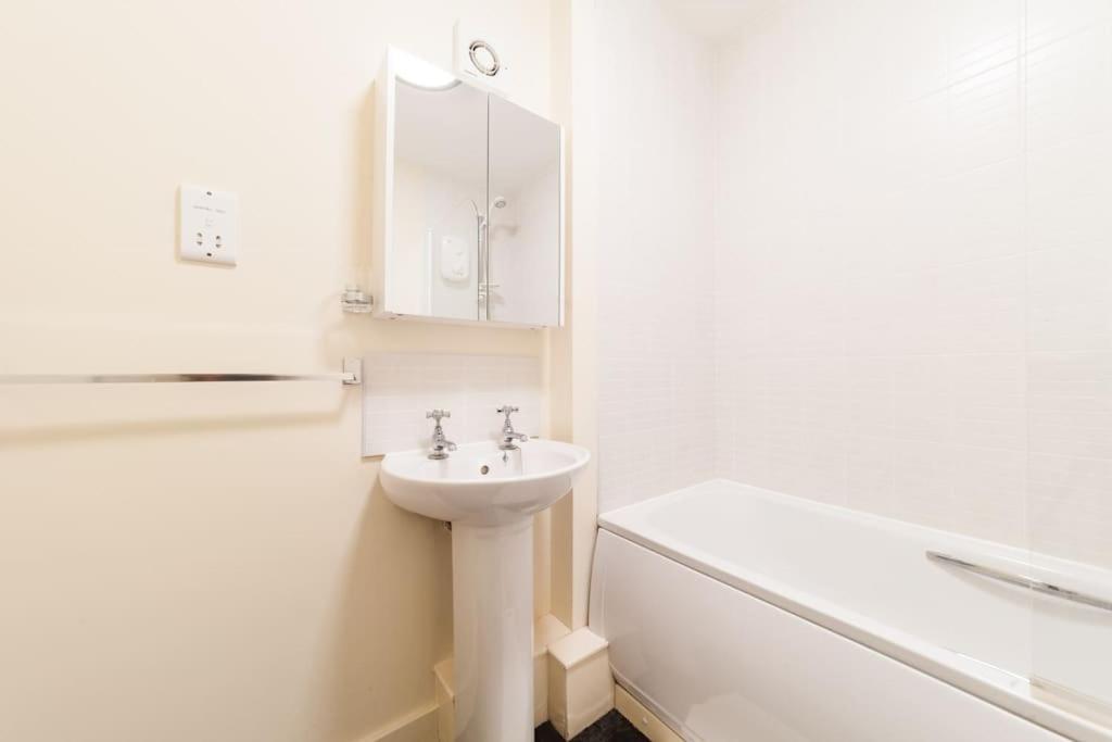 Fusilier Apartment Wrexham City Екстер'єр фото